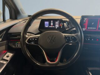 Volkswagen ID.4 GTX 77kWh 4Motion S&V-däck Dragkrok Värmare Backkamera – bild 9