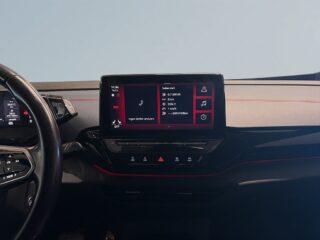 Volkswagen ID.4 GTX 77kWh 4Motion S&V-däck Dragkrok Värmare Backkamera – bild 11