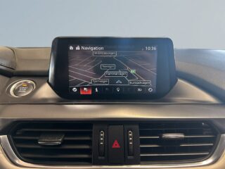 Mazda 6 Sedan 2.2 SKYACTIV-D Optimum Drag Mvärm S&V Bkamera HuD – bild 11