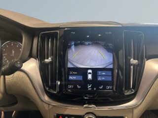 Volvo XC60 T5 Momentum Advanced SE II Backkamera Värmare S&V-däck – bild 15