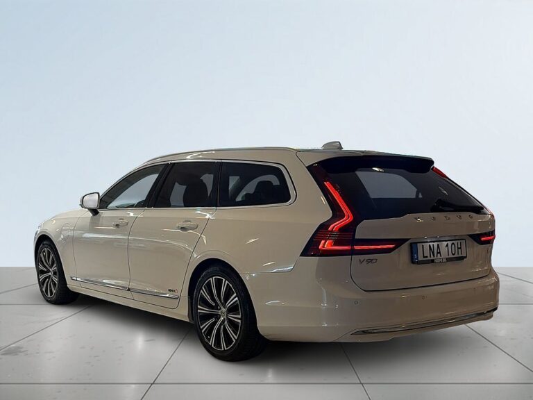 Volvo V90 T6 Recharge AWD Advanced Värmare Drag Bkam H/K-ljud S&V