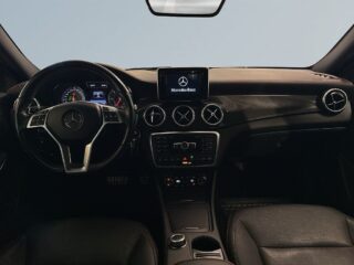 Mercedes-Benz GLA 220 CDI 4M 7G AMG Line Pvärm Pano Kamera GPS Skinn SoV – bild 8