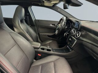 Mercedes-Benz GLA 220 CDI 4M 7G AMG Line Pvärm Pano Kamera GPS Skinn SoV – bild 10