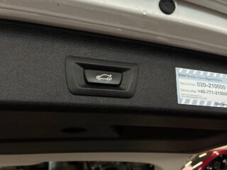BMW 530e Touring Steptronic Pvärm/Backkamera/Drag/Helskinn/Navi – bild 19