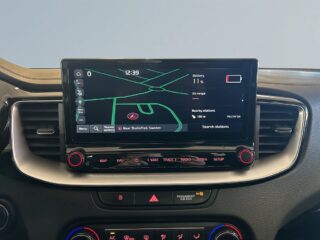 Kia Ceed Plug-in Advance Plus B-kamera Taklucka Navi CarPlay S&V – bild 15