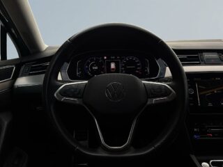 Volkswagen Passat Alltrack TDI 4Motion MOMS/Drag/SoV-Däck/Rattvärm/Värmare/Kamera – bild 9