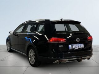 Volkswagen Golf Alltrack 1.8 TSI 4Motion Alltrack Massage Drag Pvärm Kamera SoV – bild 5