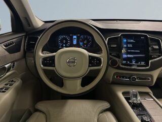 Volvo XC90 B5 AWD Inscription Drag 360° Massage H/K Pvärm Pano SoV – bild 9