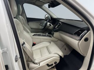 Volvo XC90 B5 AWD Inscription Drag 360° Massage H/K Pvärm Pano SoV – bild 10