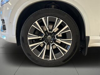 Volvo XC90 B5 AWD Inscription Drag 360° Massage H/K Pvärm Pano SoV – bild 14