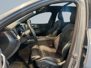 Volvo XC60 Recharge T6 AWD Plus Dark Pano/H&K/Skinn/MoK/Drag/SoV – bild 13
