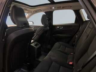 Volvo XC60 Recharge T6 AWD H/K Pano Drag Kamera Pvärm 18,8 kWh SoV – bild 13