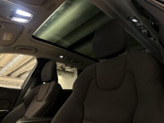 Volvo XC60 Recharge T6 AWD H/K Pano Drag Kamera Pvärm 18,8 kWh SoV – bild 18