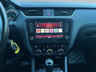Skoda Octavia Kombi TSI Style SoV-Däck/CANTON/Navi/Kamera/Rattvärm – bild 11