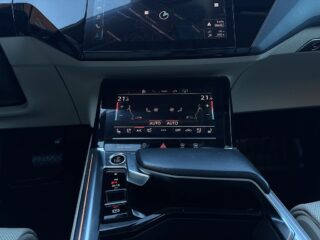 Audi Q8 55 e-tron quattro Pano/B&O/Drag/360/SoV/Massage – bild 11