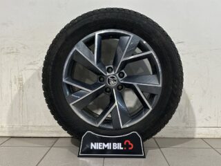Skoda Enyaq iV AWD iV80x Drag Pvärm Psens Pano Kamera GPS CarPlay SoV – bild 18