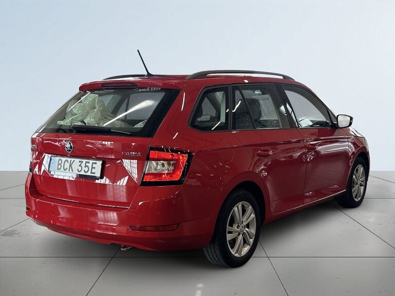 Skoda Fabia Kombi 1.0 TSI Style S&V-hjul/Carplay/Psens