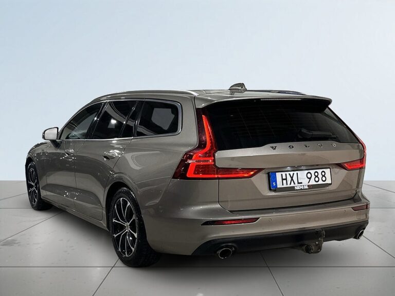 Volvo V60 D4 Momentum H/K Drag Psens Pvärm GPS Kamera S/V-hjul