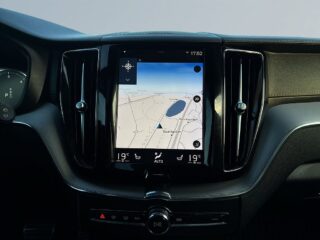 Volvo XC60 B5 AWD R-Design/Kamera/360-kamera/SoV/ MotorV – bild 2