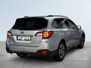 Subaru Outback 2.5 4WD Lineartronic Psens Dragkrok Backkamera SoV – bild 6