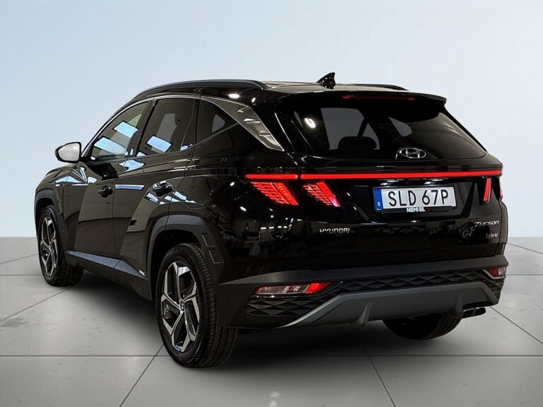 Hyundai Tucson Hybrid AWD Advanced Värmare 360-kamera Skinn Navi S&V