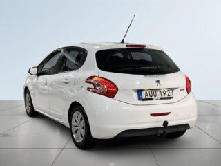 Peugeot 208 5-dörrar 1.2 VTi Drag Kamrem Bytt Motorvärmare SoV – bild 5