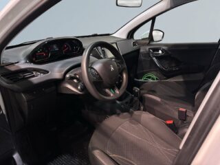 Peugeot 208 5-dörrar 1.2 VTi Drag Kamrem Bytt Motorvärmare SoV – bild 7