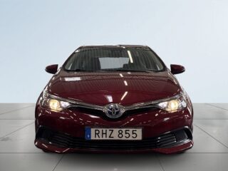 Toyota Auris Hybrid e-CVT Life S&V-hjul/M&K-värm/BT – bild 2