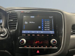 Mitsubishi Outlander PHEV CVT Business MOMSAD/Drag/360°kamera/Skinn/S&V-Däck – bild 11