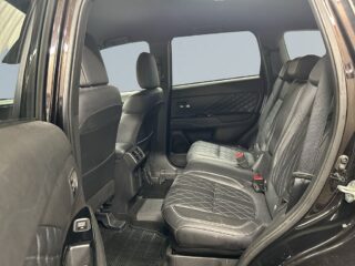 Mitsubishi Outlander PHEV CVT Business MOMSAD/Drag/360°kamera/Skinn/S&V-Däck – bild 13