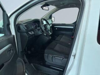 Toyota Proace Verso 1.5 D-4D S&V-Hjul/Mvärm/Psens/Adfarthållare/MOMS – bild 7