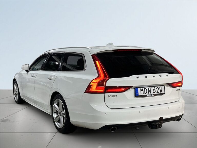 Volvo V90 D4 AWD Geartronic Momentum Drag Dvärm Psens GPS SoV