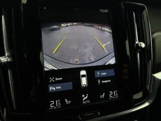 Volvo V90 Cross Country D4 AWD Geartronic Pro/Kamera/Nav/SoV-däck/MotorV – bild 20