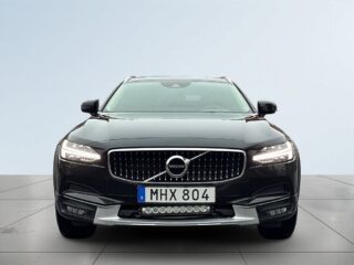 Volvo V90 Cross Country D4 AWD Geartronic Pro/Kamera/Nav/SoV-däck/MotorV – bild 2