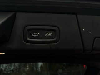 Volvo V90 Cross Country D4 AWD Geartronic Pro/Kamera/Nav/SoV-däck/MotorV – bild 17