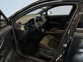 Toyota C-HR Hybrid CVT Executive Backkamera/Adfarthållare/Rattvärme – bild 7