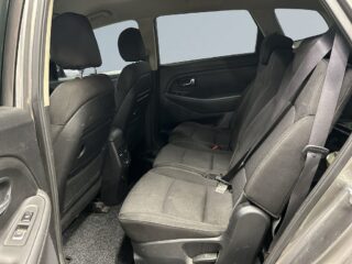 Kia Carens 1.7 VGT DCT GLS Drag/Kamera/M&K-Värm/En ägare/S&V-Däck – bild 13