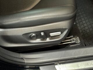 Toyota Camry Hybrid CVT Executive S&V/kamera/Adfart/Elstolar/Skinn – bild 17