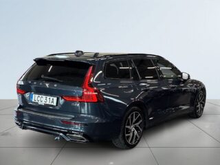 Volvo V60 B4 R-Design Backkamera/ H/K/ Helskinn/ VOC/Pvärm – bild 6