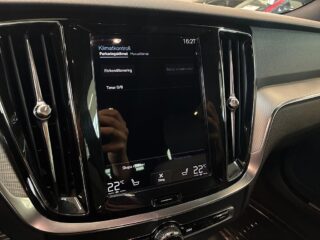 Volvo V60 B4 R-Design Backkamera/ H/K/ Helskinn/ VOC/Pvärm – bild 23
