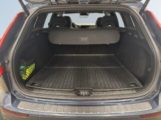 Volvo V60 B4 R-Design Backkamera/ H/K/ Helskinn/ VOC/Pvärm – bild 12