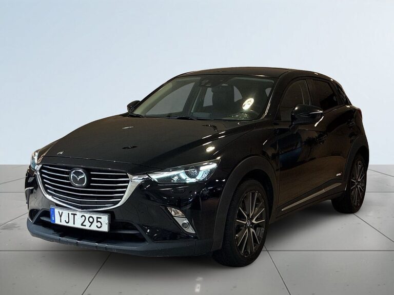 Mazda CX-3 1.5 AWD Optimum Mvärmare Bkamera BOSE-ljud HuD Navi S&V