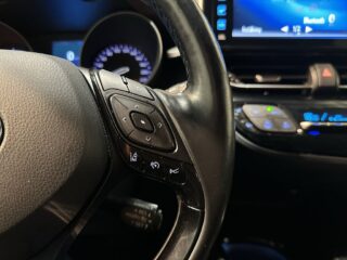 Toyota C-HR Hybrid CVT Executive JBL Kamera Mvärm Skinn SoV – bild 20