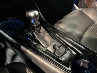 Toyota C-HR Hybrid CVT Executive JBL Kamera Mvärm Skinn SoV – bild 18