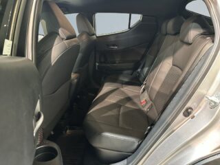 Toyota C-HR Hybrid CVT Executive JBL Kamera Mvärm Skinn SoV – bild 13