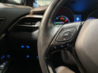 Toyota C-HR Hybrid CVT Executive JBL Kamera Mvärm Skinn SoV – bild 21