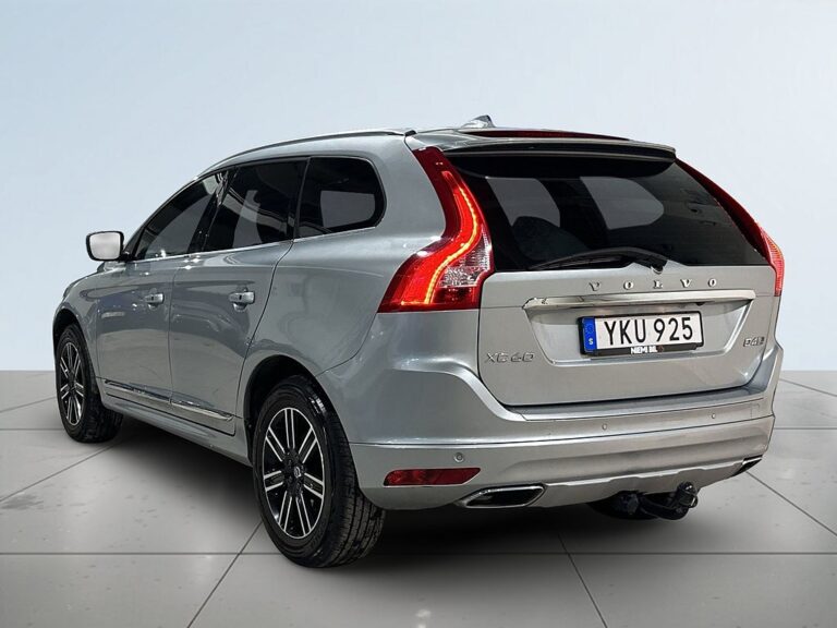 Volvo XC60 D4 AWD Classic Summum Drag Dvärm Kamera GPS Skinn SoV