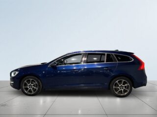 Volvo V60 D4 AWD Ocean Race Business Edit Drag Pvärm Skinn SoV – bild 4