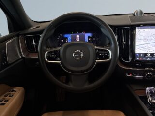Volvo XC60 Recharge T6 AWD Plus Dark Edit S&V/Drag/360/Pano/MOMS – bild 9