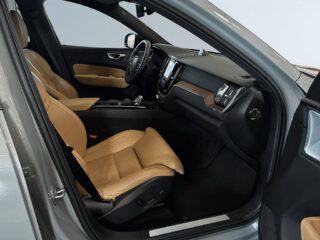 Volvo XC60 Recharge T6 AWD Plus Dark Edit S&V/Drag/360/Pano/MOMS – bild 10
